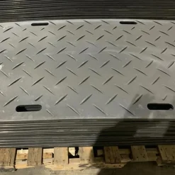 AlturnaMats Ground Protection Mats Black 1/2 Inch x 4x8 Ft. Diamond/Diamond