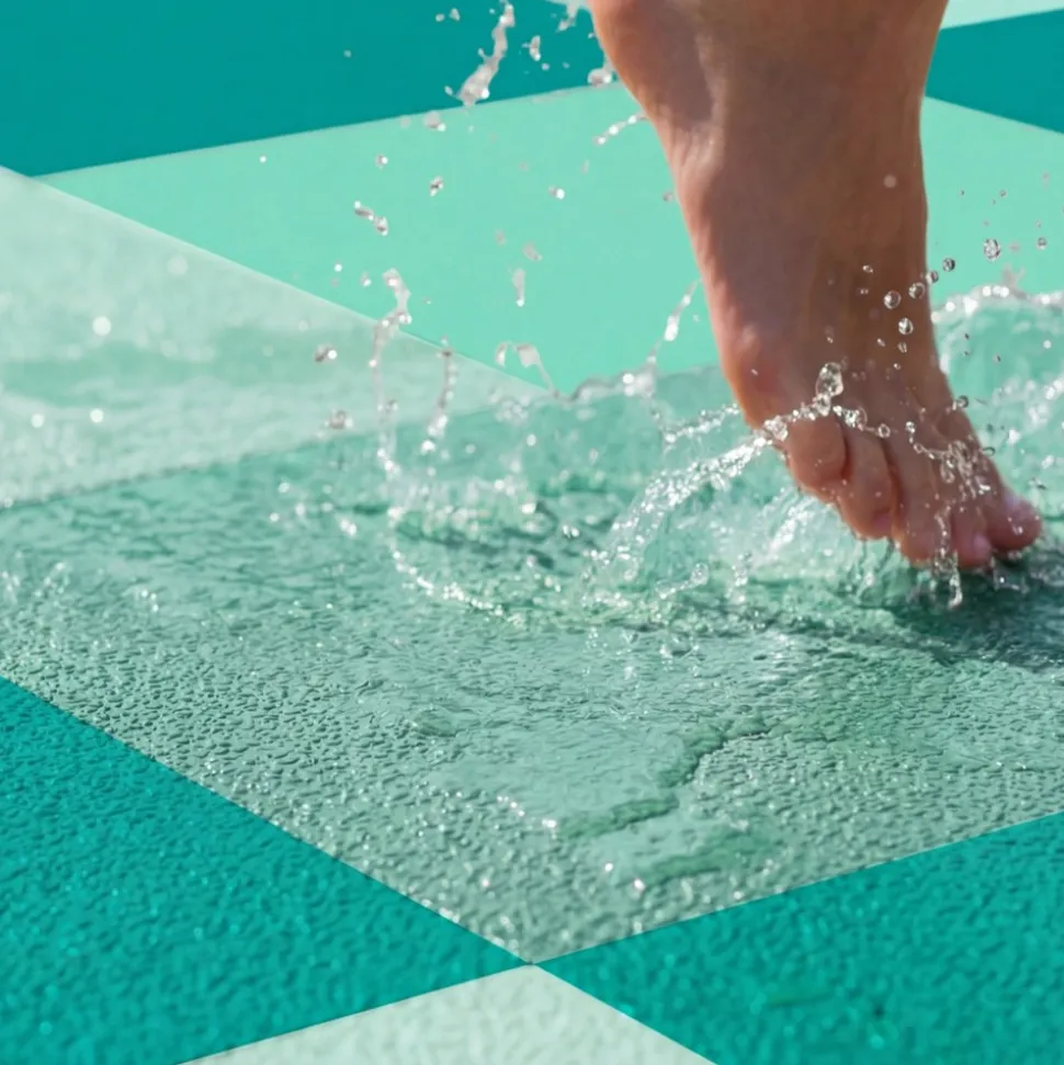 AquaTile Aquatic Flooring 3/8 Inch x 2x2 Ft.