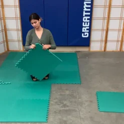 Foam Premium Interlocking Trade Show Mats 20x20 Ft. Kit
