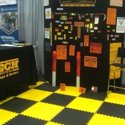 Foam Premium Interlocking Trade Show Mats 20x20 Ft. Kit
