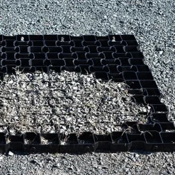 GeoGrid Cellular Paving System 4 cm x 1.6x1.6 Ft.