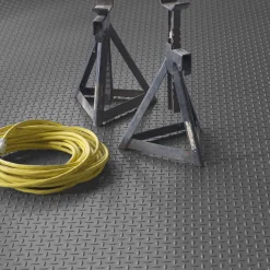 G-Floor Diamond Tread Vinyl Multipurpose Roll 1.9 mm x 5x10 Ft.