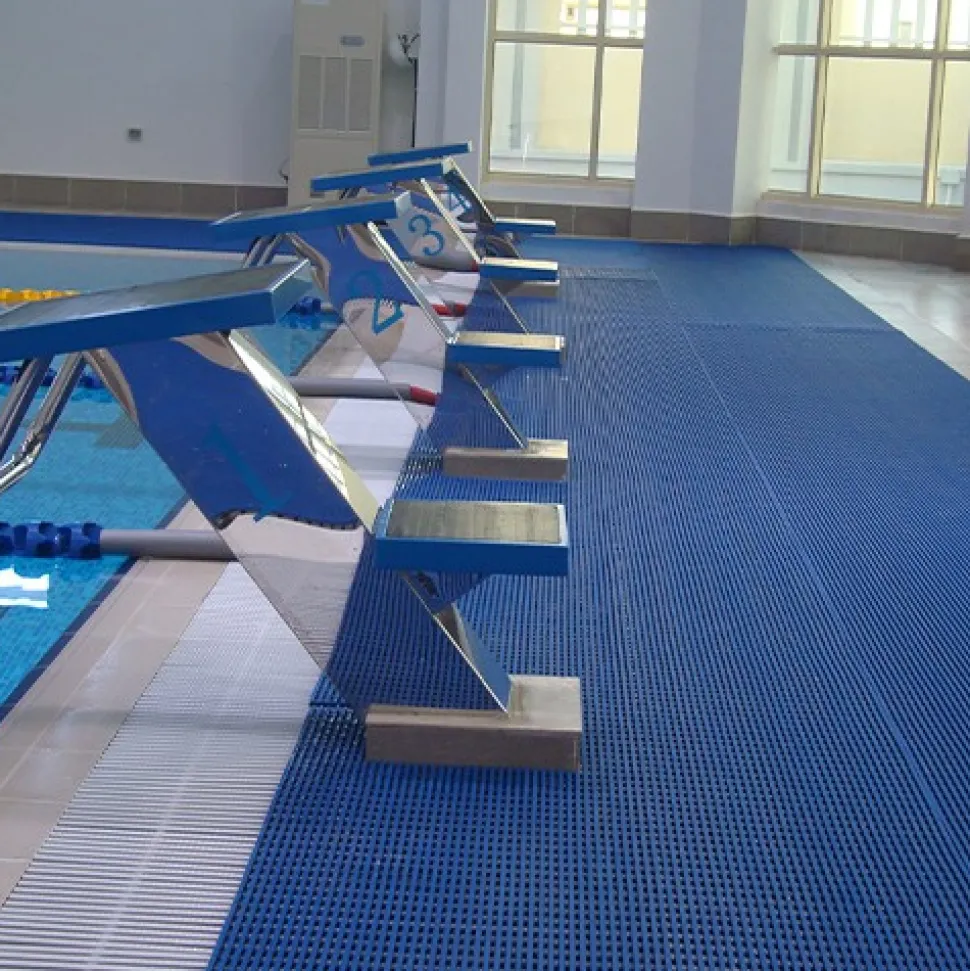 Heronrib Wet Area Safety Matting Roll 3 x 33 ft Roll