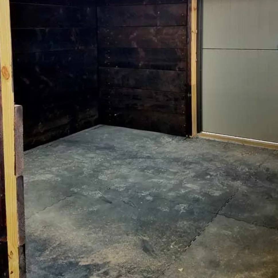 Horse Stall Mats Kit Cobblestone 3/4 Inch x 12x12 Ft.