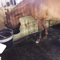 Horse Stall Mats Kit Cobblestone 3/4 Inch x 14x16 Ft.