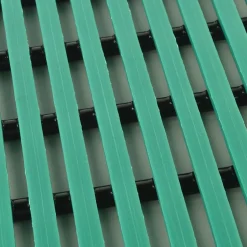 HVD Kennel Matting Roll 13.5 mm x 2x33 Ft.