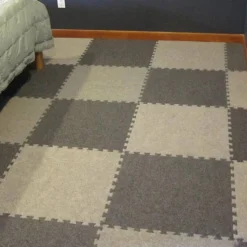 Interlocking Carpet Tiles Royal 10x20 Ft Kit