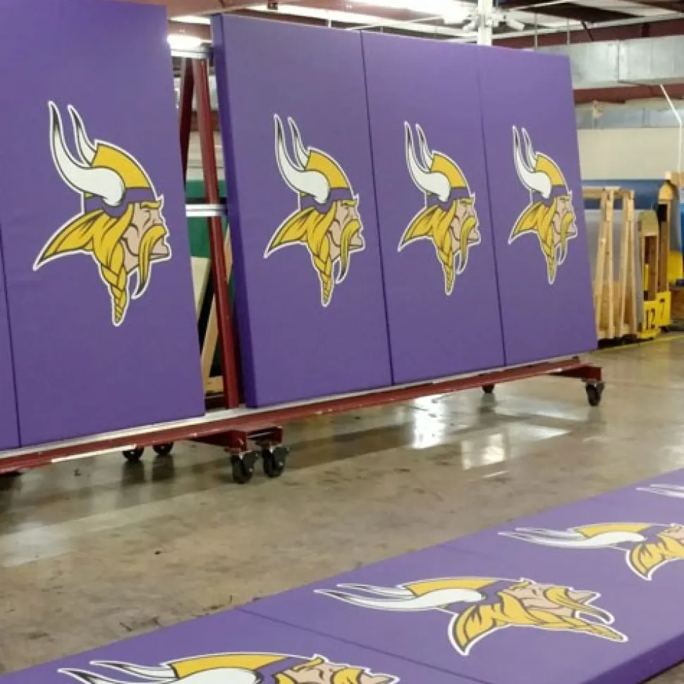 Outdoor Field Wall Padding with Grommets 2 ft x 4 ft