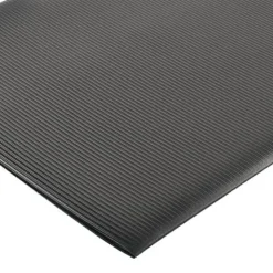 Razorback Anti-Fatigue Mat With Dyna-Shield 1/2 Inch x 4x60 Ft.