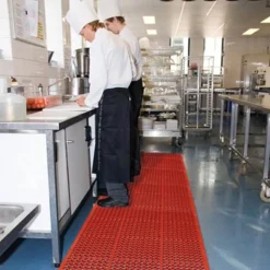 SaniTop Anti-Fatigue Mat Rubber Red 1/2 Inch x 3x10 Ft.
