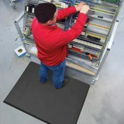 SuperFoam Solid Anti-Fatigue Mat 5/8 Inch x 4x75 Ft.