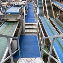 Vynagrip Heavy Duty Industrial Matting Colors 4 x 33 ft Roll