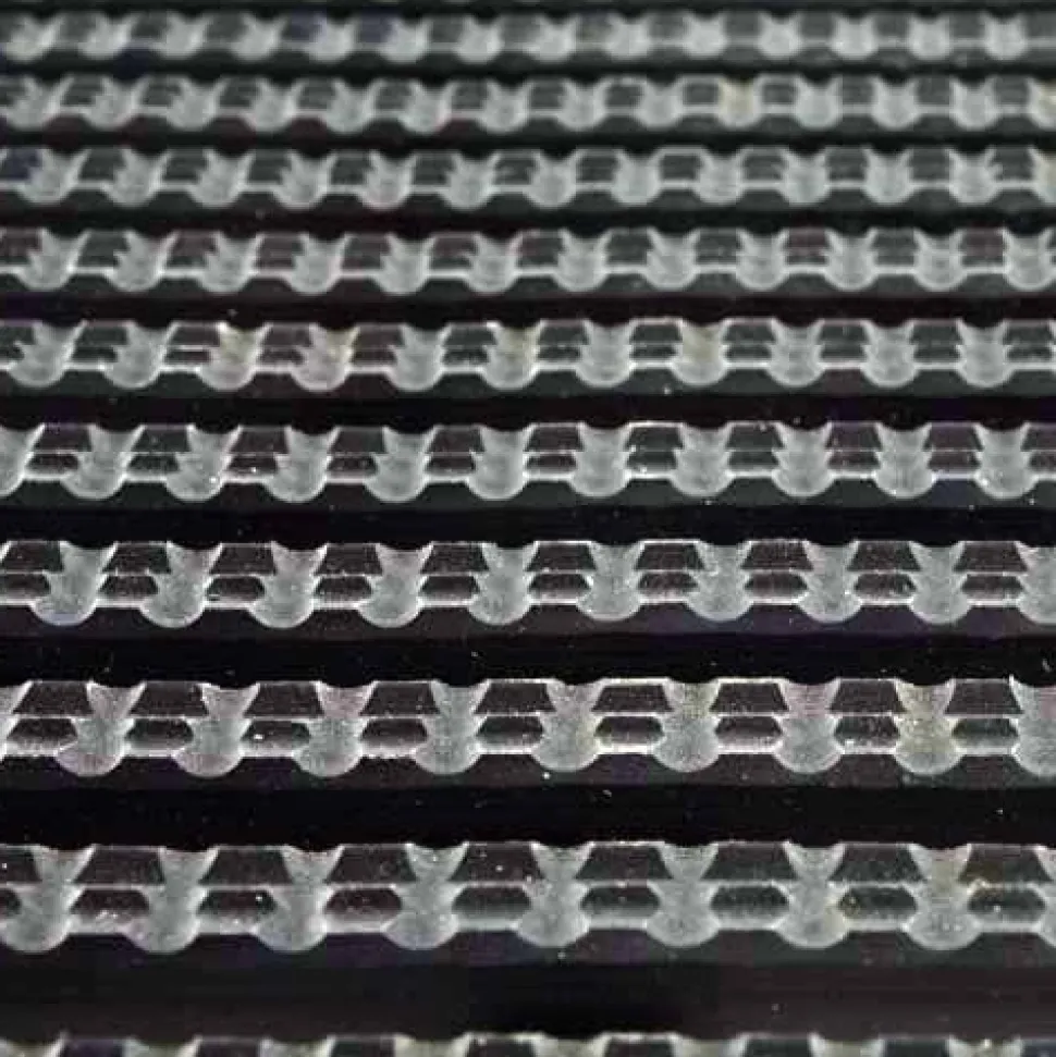 Vynagrip Plus Heavy Duty Industrial Matting 4 x 33 ft Roll