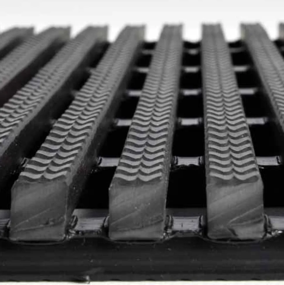 Vynagrip Plus Heavy Duty Industrial Matting 3 x 33 ft Roll
