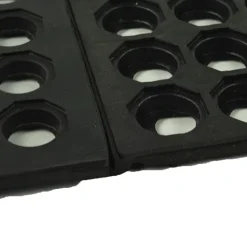 Wash Rack Classic Interlocking Mat 1/2 Inch x 3x3 Ft.
